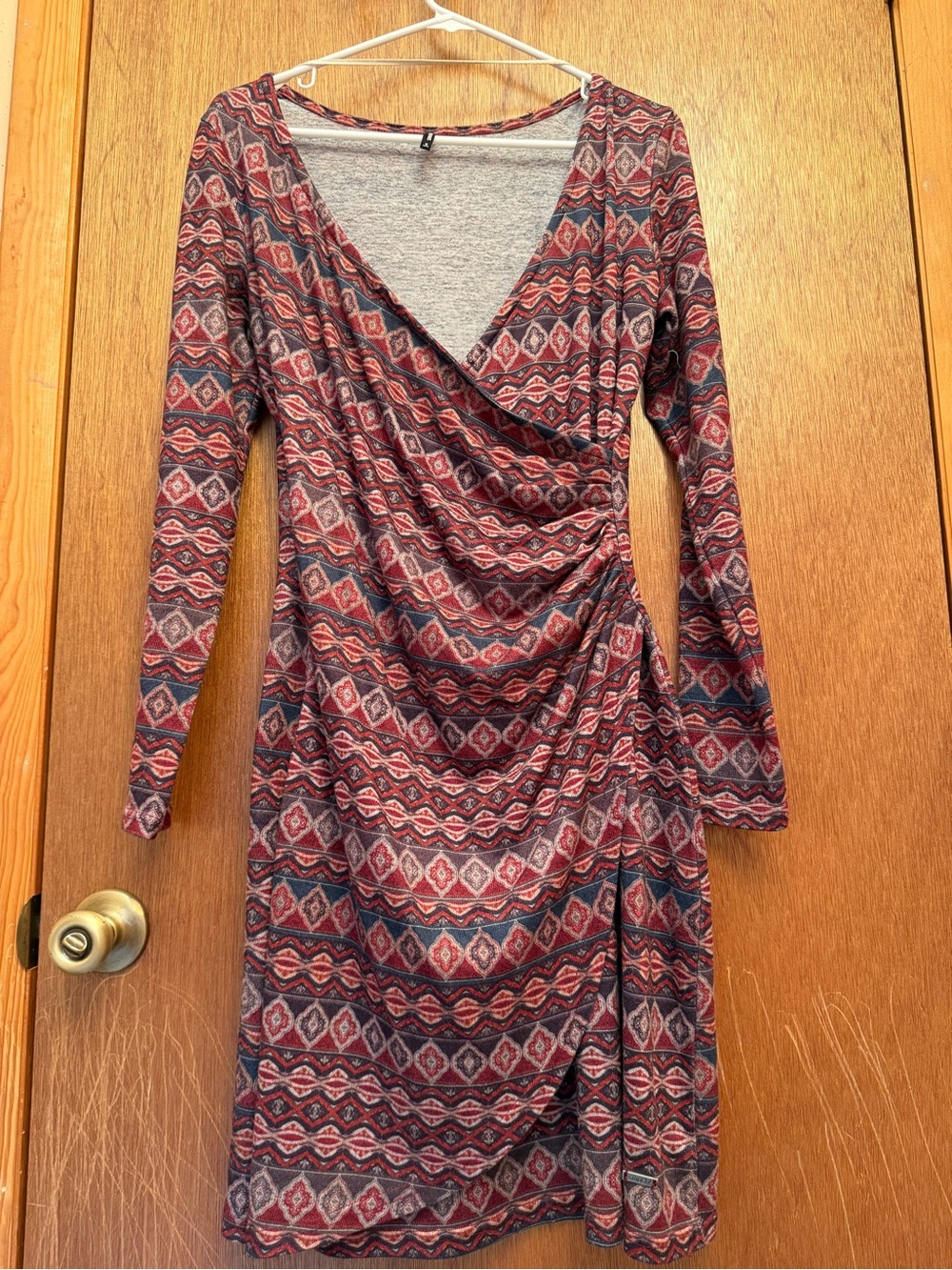 Ruched V-Neck Long Sleeve Dress in Burgundy Geo Print